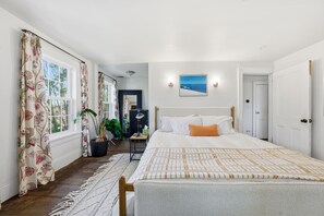 Skrivebord, strykejern/-brett, wi-fi og sengetøy