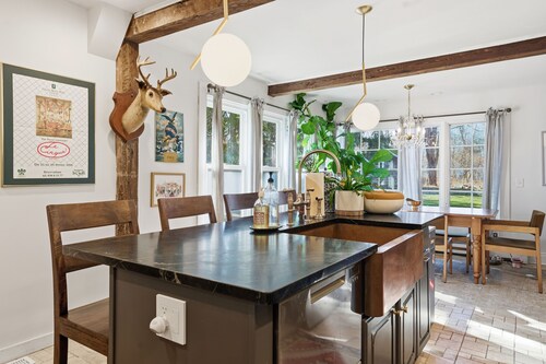 Charming Historic Connecticut Home W/Spacious Yard