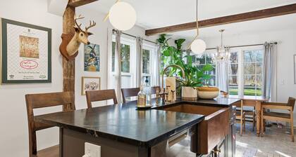 Charming Historic Connecticut Home W/Spacious Yard