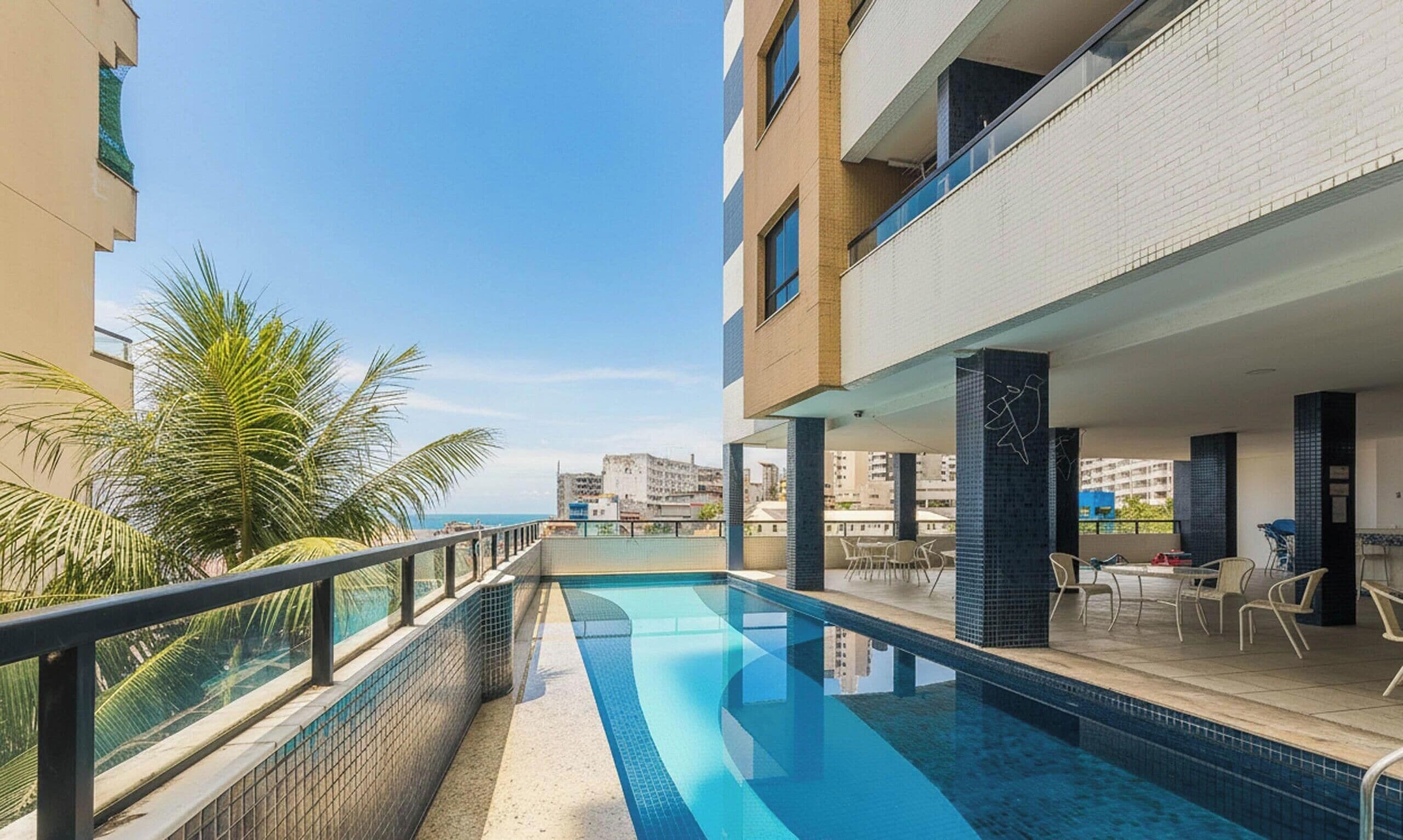 基础公寓 | 泳池 | 室外游泳池