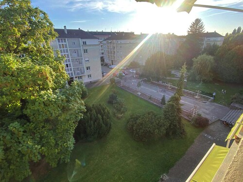 Modern apartment in a quiet location with free parking!