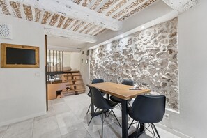 Dining - Le Haut Castelet – Vieil Antibes (Antibes)