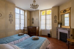 مكواة/لوح كي وواي فاي مجانًا وملاءات أسرّة