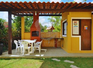 Outdoor dining - Condomínio Merepe Residence (Ipojuca)