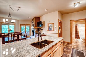 Interior - 2BR Alpine Stay | Near the Lifts + Pool & Balcony (Keystone)