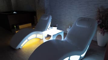 1 Behandlungsraum, Massageanwendungen