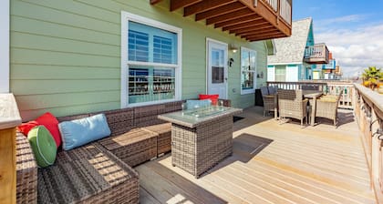 NEW | Walk to Beach | Bay | Hot Tub | Fire Pit | Pets Welcome | Beach Accessories | Grill | Patio
