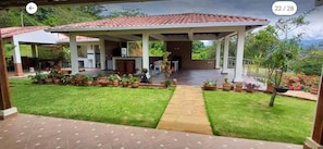 Terrace/patio - Finca Privada de 6 Habitaciones con Piscina, Cancha de Fútbol y Vistas (San Gil)