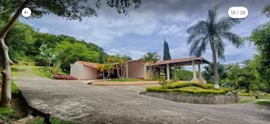 Property grounds - Finca Privada de 6 Habitaciones con Piscina, Cancha de Fútbol y Vistas (San Gil)