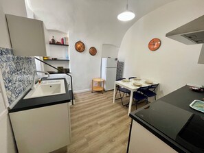 Departamento, varias camas, se aceptan mascotas | Baño | Regadera, secadora de cabello, toallas, jabón 