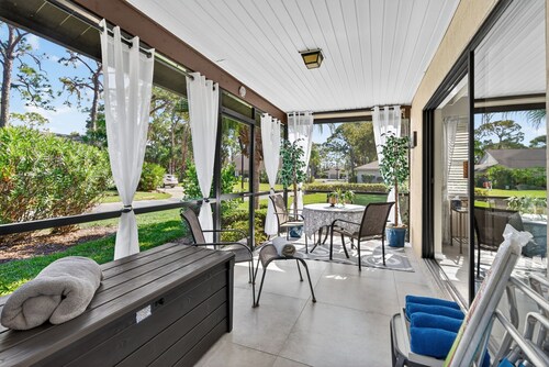 Florida Oasis Fully Equipped 12 min to beaches.