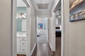 Fer et planche à repasser, Wi-Fi, draps fournis