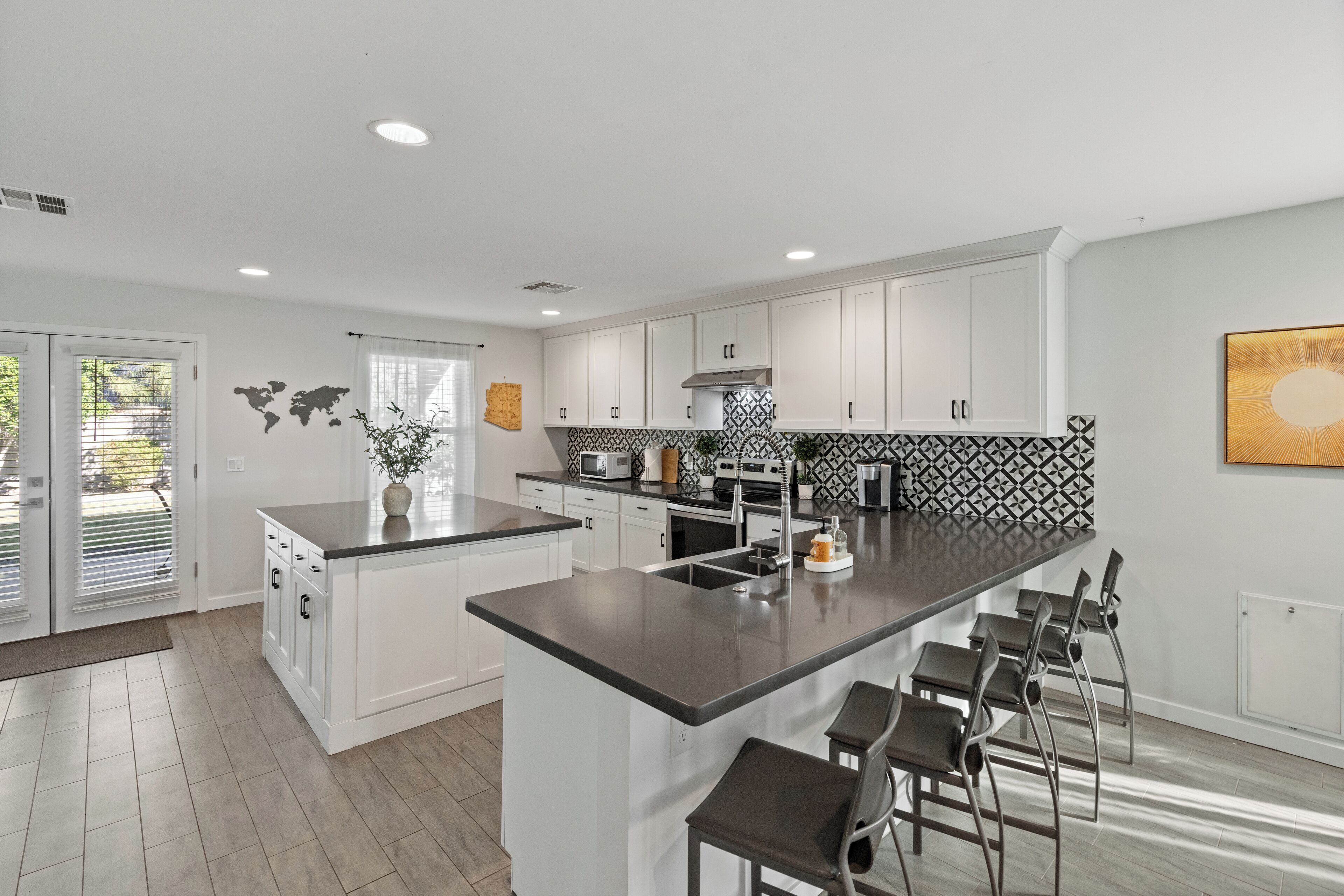 Microwave, oven, stovetop, dishwasher