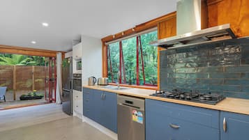 Fridge, microwave, dishwasher, toaster