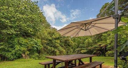Stream-side Cottage - Driving Creek Coromandel