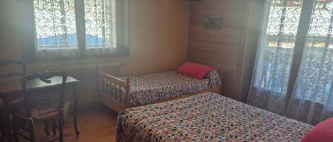 Triple Room, Balcony