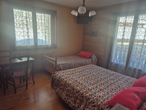 Triple Room, Balcony