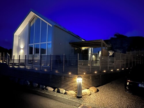 Modern 3 bedroom house with sea access, close to Gothenburg
