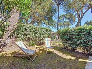 Property grounds - T2 Apartment with Terrace and Private Garden (Soustons)