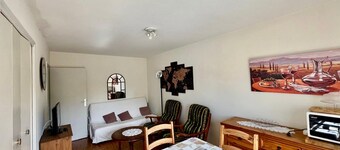 Bright T2 with Wi-Fi and washing machine, center of La Roche-Posay