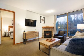 TV, fireplace - 2BR Central Whistler Village! Pool, Hot Tub, Sauna (Whistler)