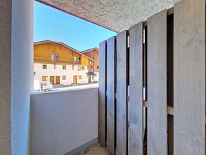 Property grounds - Cozy studio at the slopes' feet with south balcony, for 4 people (Val Thorens)