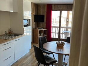 Dining - Modern central apartment with parking and pets allowed - 6 pers. (Arâches-la-Frasse)