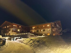 Exterior - New 2-bedroom apartment with parking, ground floor (Arâches-la-Frasse)