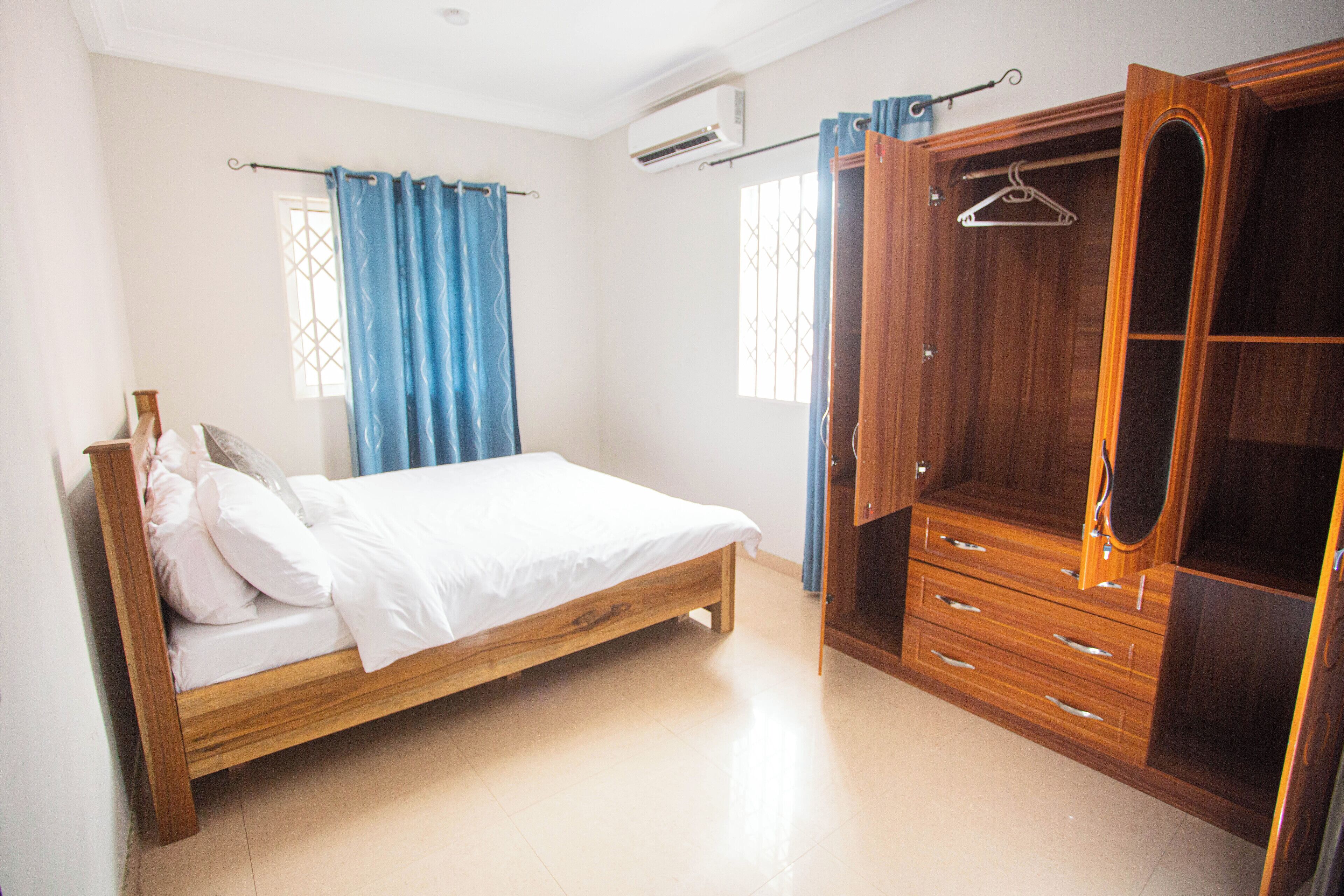 3 habitaciones y caja de seguridad en la habitación 