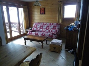TV - 3-Room Apartment, Sleeps 7, Pets Allowed, Parking (Arâches-la-Frasse)