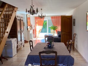Interior - Spacious cottage with pool and terrace in village (Bocquegney)
