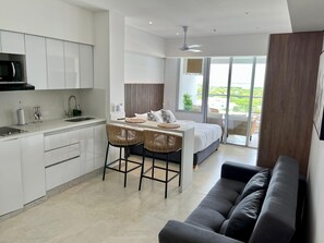 Interior - Only 3 blocks from the airport and 3 minutes from the beaches (Cartagena de Indias)