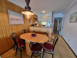Dining - Cozy apartment in L'Escala near the beach (L'Escala)