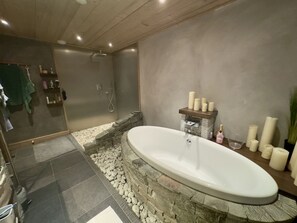 Hair dryer - Luxury Chalet 5 Bedrooms with Jacuzzi and Parking (Arâches-la-Frasse)