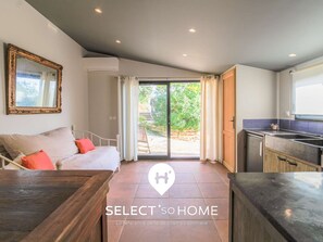 Interior - Mediterranean villa with infinity pool (Le Lavandou)