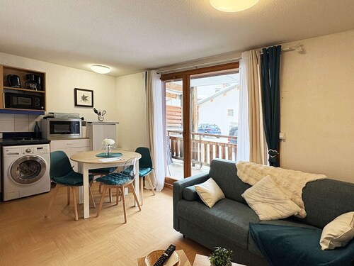 Studio ski-in/ski-out with large balcony at Les Orres
