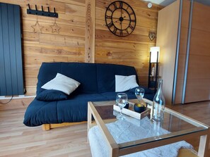 TV - Renovated studio in Les Deux Alpes, near slopes, sleeps 4 (Les Deux Alpes)