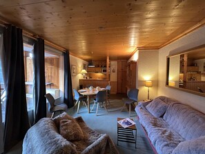 TV - 3-Room Alcove Apartment for 6 in Méribel, near shops (Méribel)