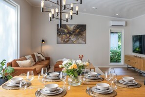 Smart TV - Villa Pappila, great location,two saunas and private outdoor fireplace (Rovaniemi)