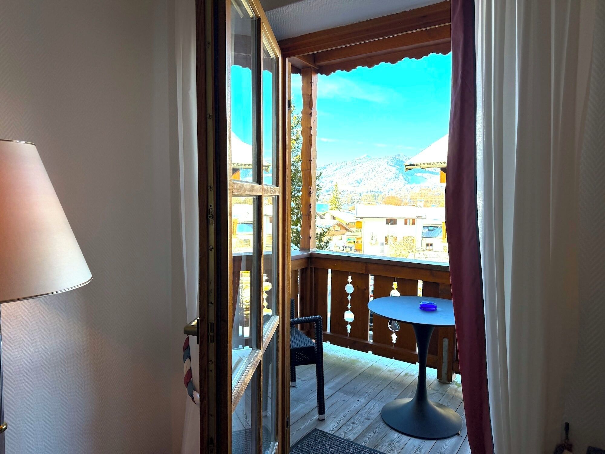 المنشأة من الداخل