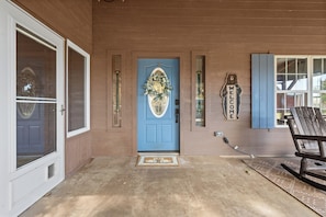 المنشأة من الخارج