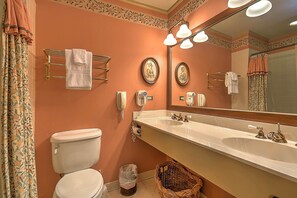 Bathroom - Jury Room at The Historic Eureka Inn and Event Center (Jonesborough)