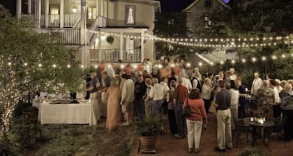 Peddler's Pad at The Historic Eureka Inn and Event Center