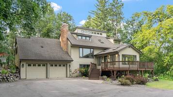 Villa (5 Bedrooms) | Exterior