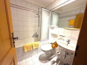 Handtücher, Toilettenpapier