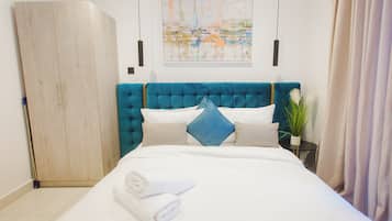 1 bedroom, in-room safe, iron/ironing board, free WiFi