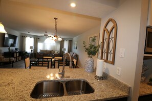 Interior - It's All NEW & Near Disney! Designer Kitchen, Sleeps 6, NO Steps, Patio, Pool (Kissimmee)