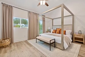 3 bedrooms, desk, iron/ironing board, free WiFi - Short & Extended Stays ▪ Full Kitchen ▪ Workspace ▪ Garage ▪ Washer/Dryer (Lafayette)