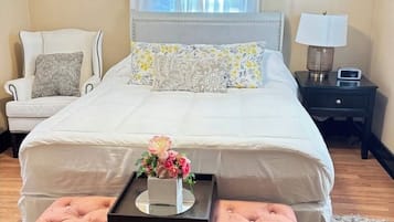 2 bedrooms, desk, iron/ironing board, WiFi (free)