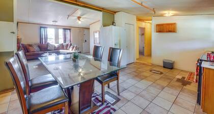 Close to Festivals & Rodeos! Fort Valley Apt